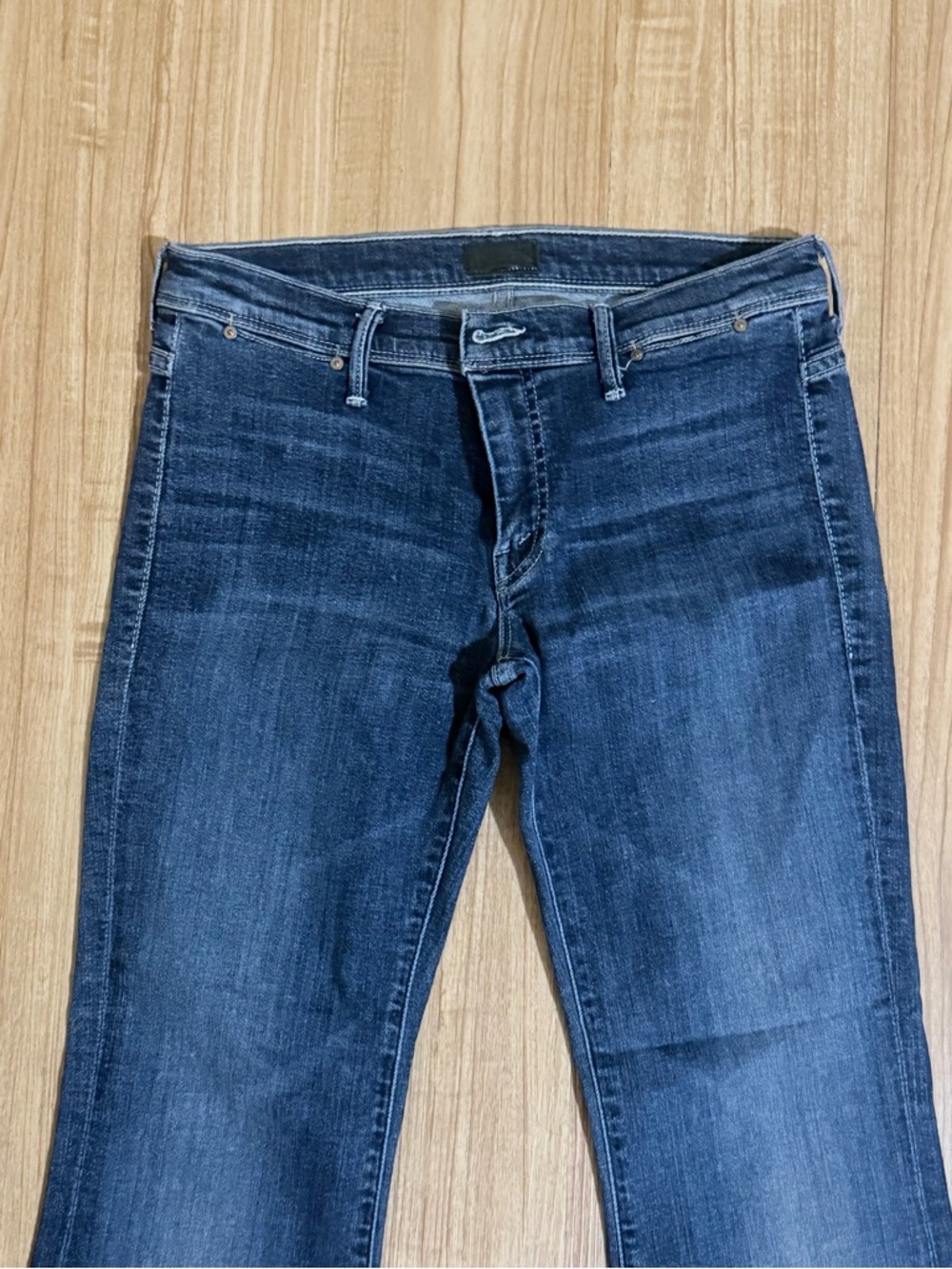 MOTHER Dark Blue Flare Jeans petite - Picture 2 of 12